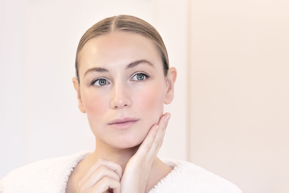 4 Alternative Treatment Options for Adult Acne